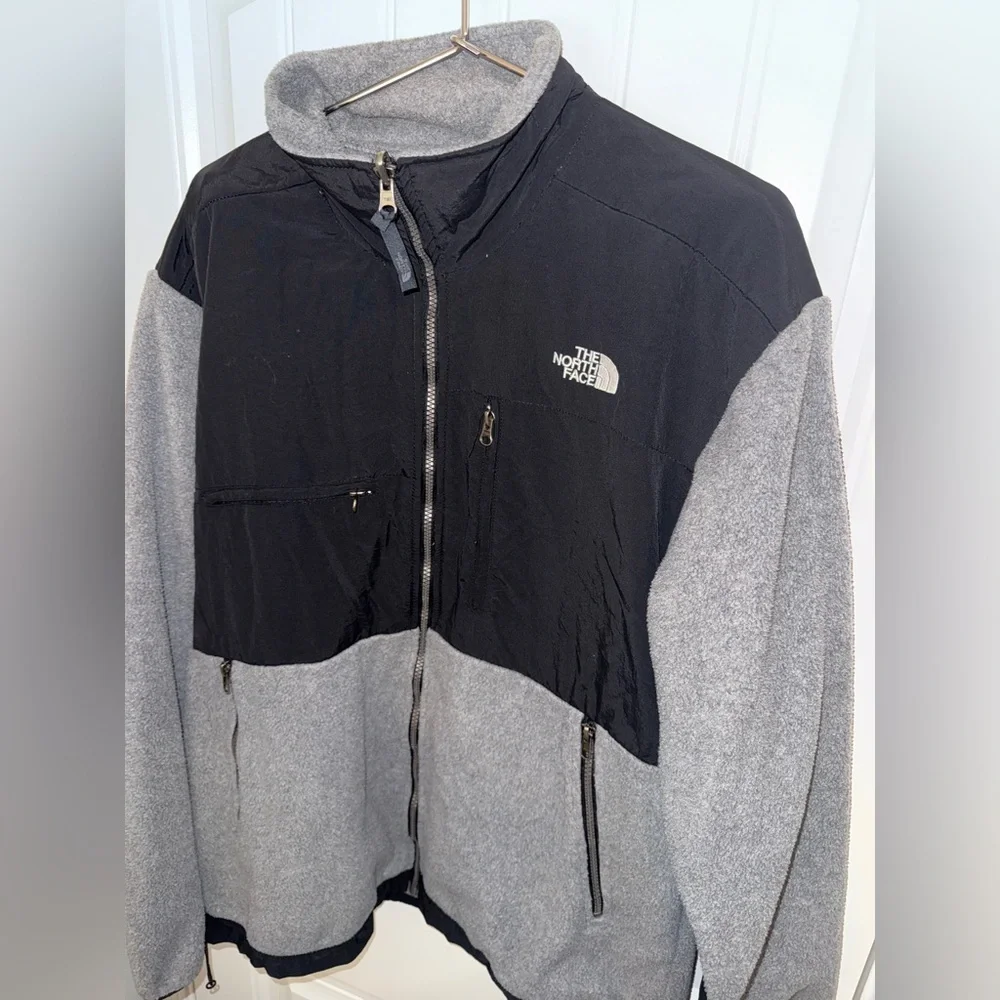 The North Face Men's Black and Gray Performance Jacket